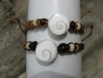 Leather string with Naxos stone